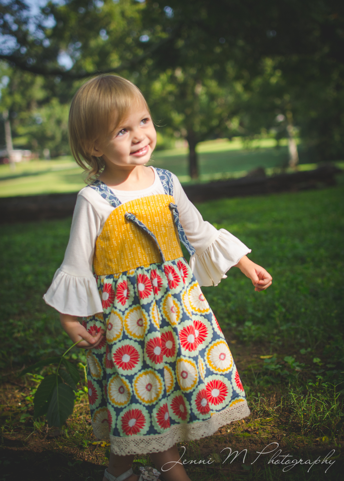 Jenni M Photography 2 year old birthday photography outdoor affordable natural-8